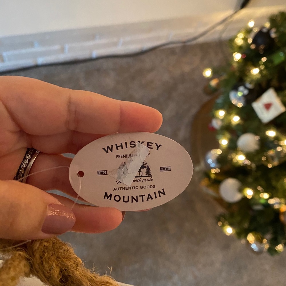 Rustic Christmas Sign Decor - Picture 4 of 4